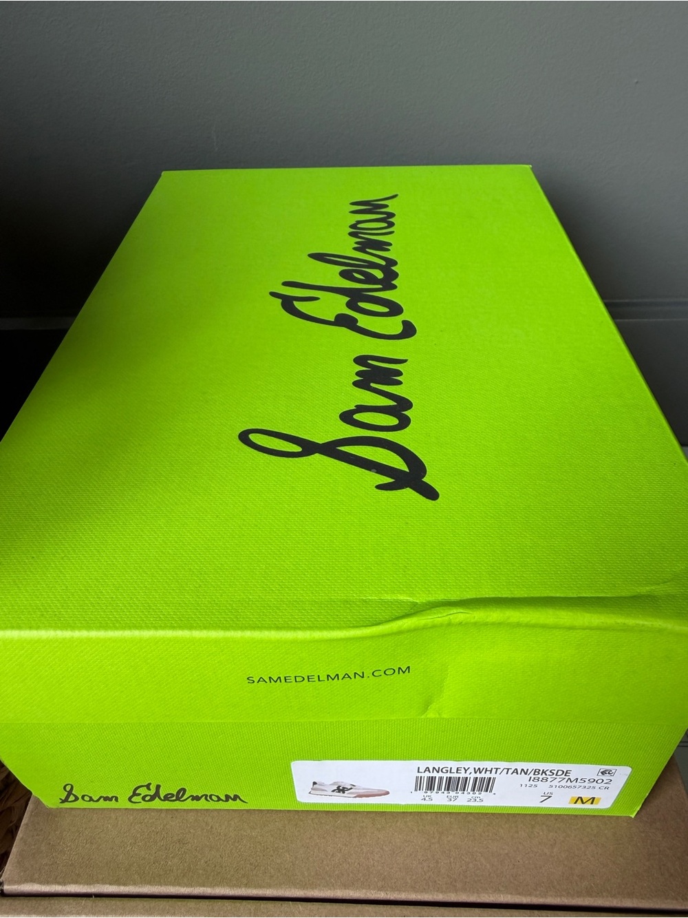 Sam Edelman White Mesh and Beige Suede Sneaker with Black Logo Women Size 7 - Picture 8 of 8